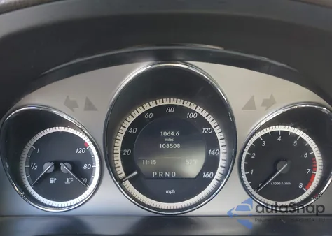 2011 Mercedes-Benz C 300 Luxury 4Matic/Sport 4Matic из США, поврежденный, VIN WDDGF8BBXBA497698